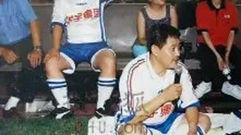 《莱万特坚定守护埃永：屡遭高价诱惑，冬窗铁心留神将！》